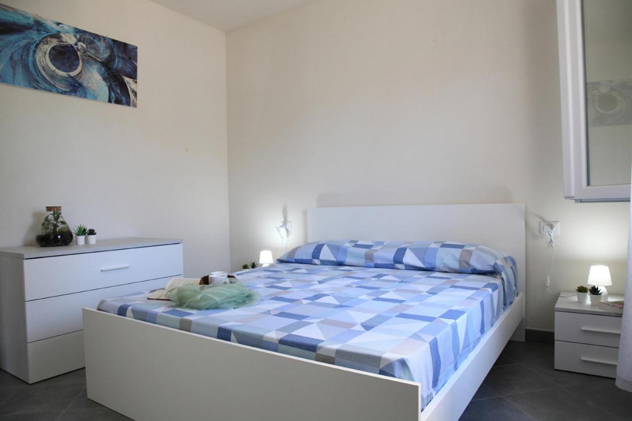 Casa Bianca Marea Apartment Санта Мария Наварезе Екстериор снимка