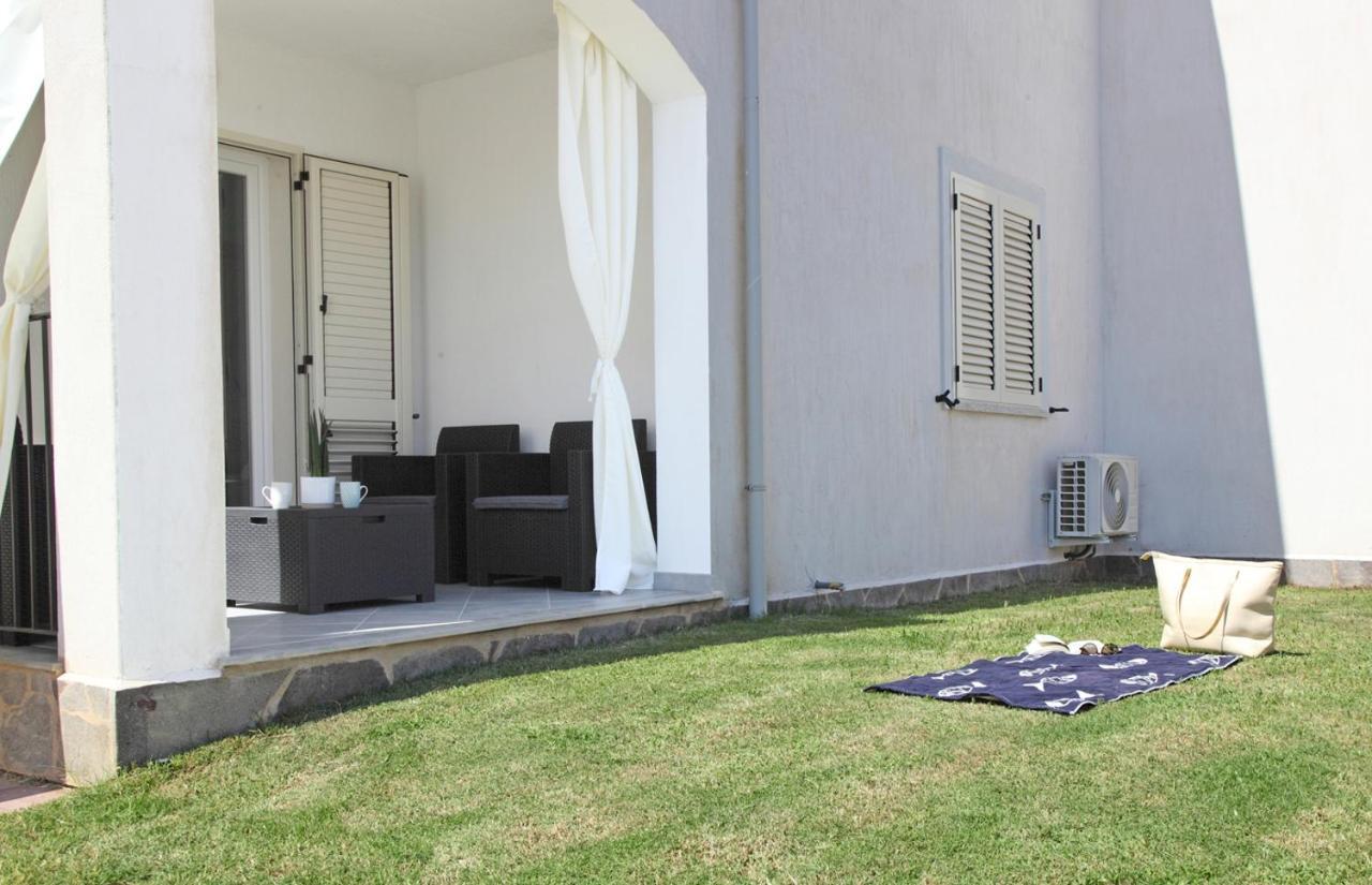 Casa Bianca Marea Apartment Санта Мария Наварезе Екстериор снимка